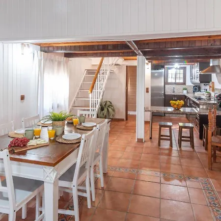 Jimena By Ruralidays